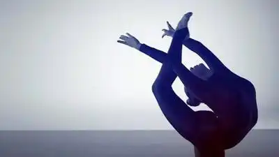 скачать клип Michael Woods ft. Ester Dean - Weve Only Just Begun