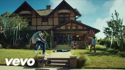 Скачать клип