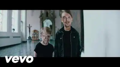 скачать клип Axwell and Ingrosso - Thinking About You