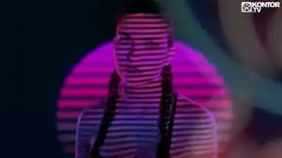 Скачать клип