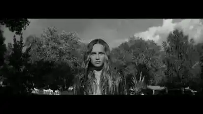 Скачать клип