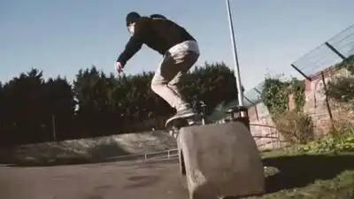 скачать клип Hugh Hardie ft. Benji Clements - Everything Was Nothing