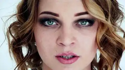 скачать клип Грин Данилов - Городки