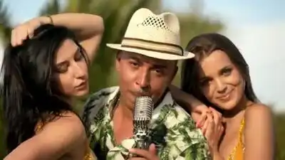 скачать клип Lou Bega - Give It Up