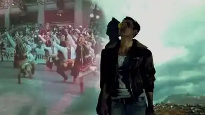 Скачать клип