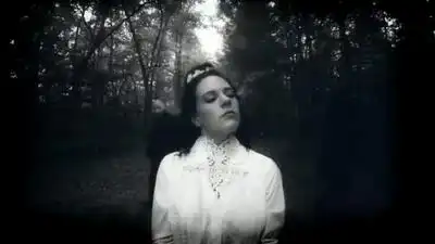 скачать клип Bloody Hammers - Bloodletting On The Kiss