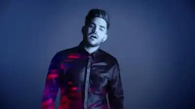 скачать клип Adam Lambert ft. Laleh - Welcome to the Show