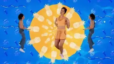 Скачать клип