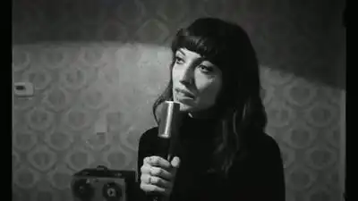 скачать клип Daughter - No Care