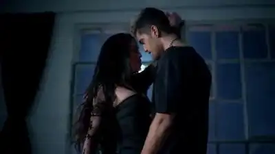 Скачать клип