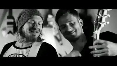 Скачать клип