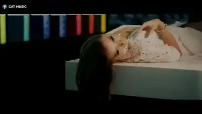 скачать клип Denisa Trofin - Oxigen