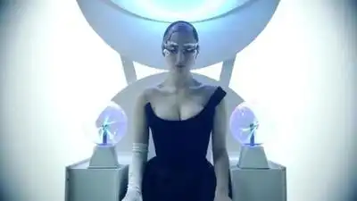 скачать клип BANKS - Gemini Feed