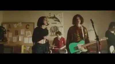 Скачать клип