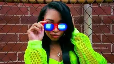 Скачать клип