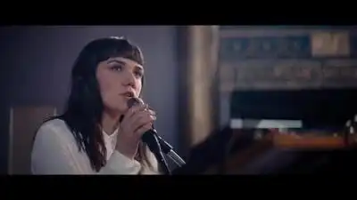 скачать клип Emily Wells - Pack of Nobodies