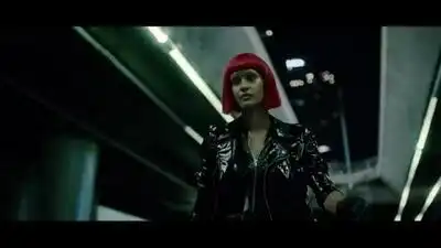 скачать клип Miike Snow - Heart is Full