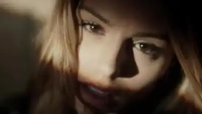 скачать клип Cher Lloyd - Sirens