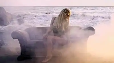 Скачать клип