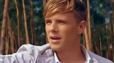 скачать клип OLEYNIK - Знаешь