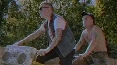 Скачать клип