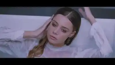 Скачать клип