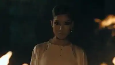 скачать клип Gallant ft. Jhene Aiko - Skipping Stones