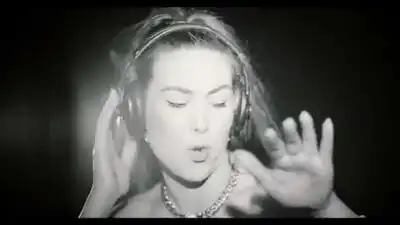 Скачать клип