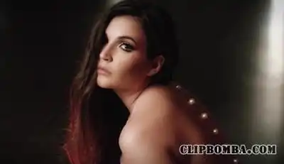 скачать клип Саша Жемчугова ft. Джиган - Долетай