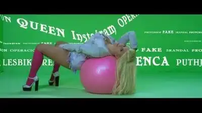 Скачать клип