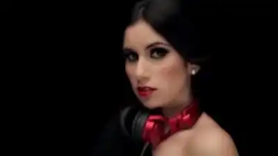 скачать клип Radics Gigi vs. DJ Dominique, Barany Attila and Dave Martin - Daydream