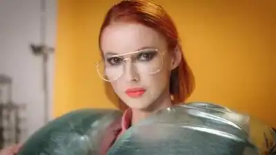 Скачать клип