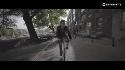 Скачать клип