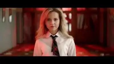 скачать клип Алиса Кожикина - Я не игрушка