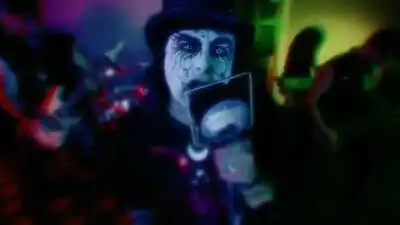 скачать клип Devilment - Hitchcock Blonde