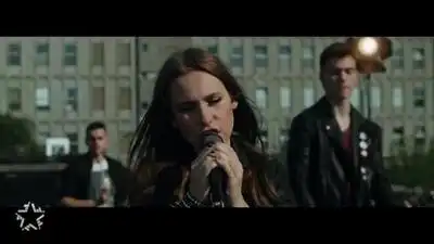 скачать клип Николь - Лети