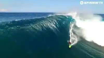 скачать клип On June x KEVI - Sunrise