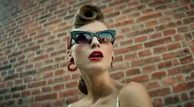 скачать клип Lukas Graham - Youre Not There