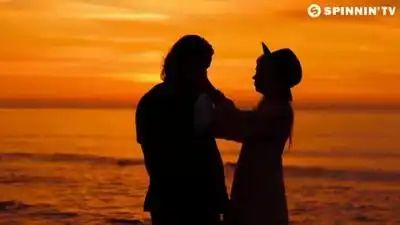 Скачать клип