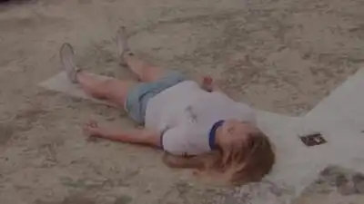 скачать клип Yuna - Poor Heart