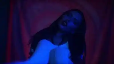 Скачать клип