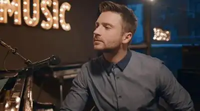 скачать клип Сергей Лазарев, Ульяна Валуева - Я скучаю  ...