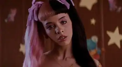 скачать клип Melanie Martinez - Pacify Her