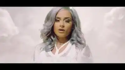 скачать клип Kehlani - Distraction