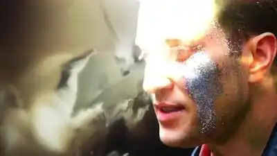 скачать клип Marco Farouk and Sam Walkertone ft. Chris Severe - Reflecting Sunlight