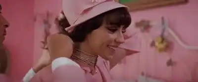 скачать клип Melanie Martinez - Mrs. Potato Head