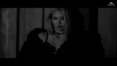 скачать клип HYOYEON - Mystery