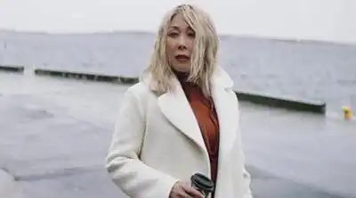 скачать клип Анита Цой - Сумасшедшее счастье