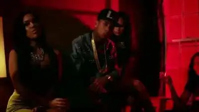 скачать клип DJ Drama ft. Tyga, Wale, Roscoe Dash - So Many Girls