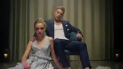 скачать клип OLEYNIK - Остановись